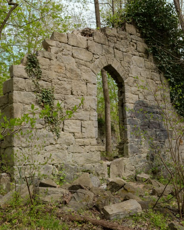 a ruined church in the woods in Maryland
