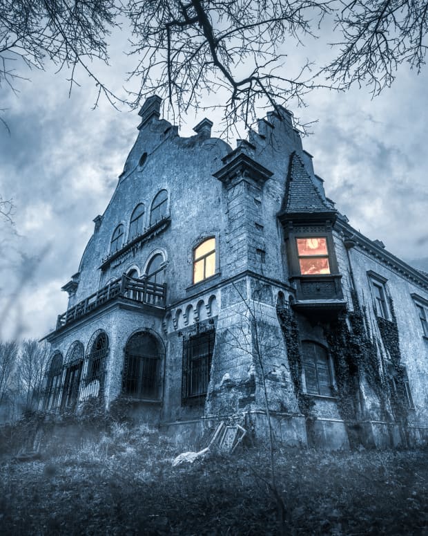 haunted house in a stormy day